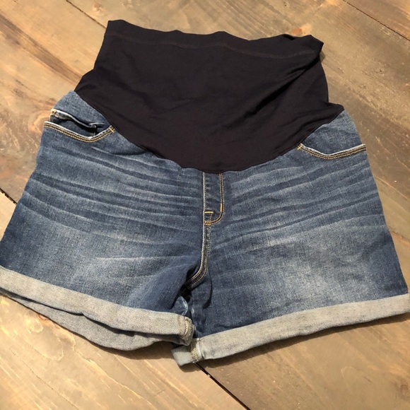 Liz Lange - Picture 1 of 3